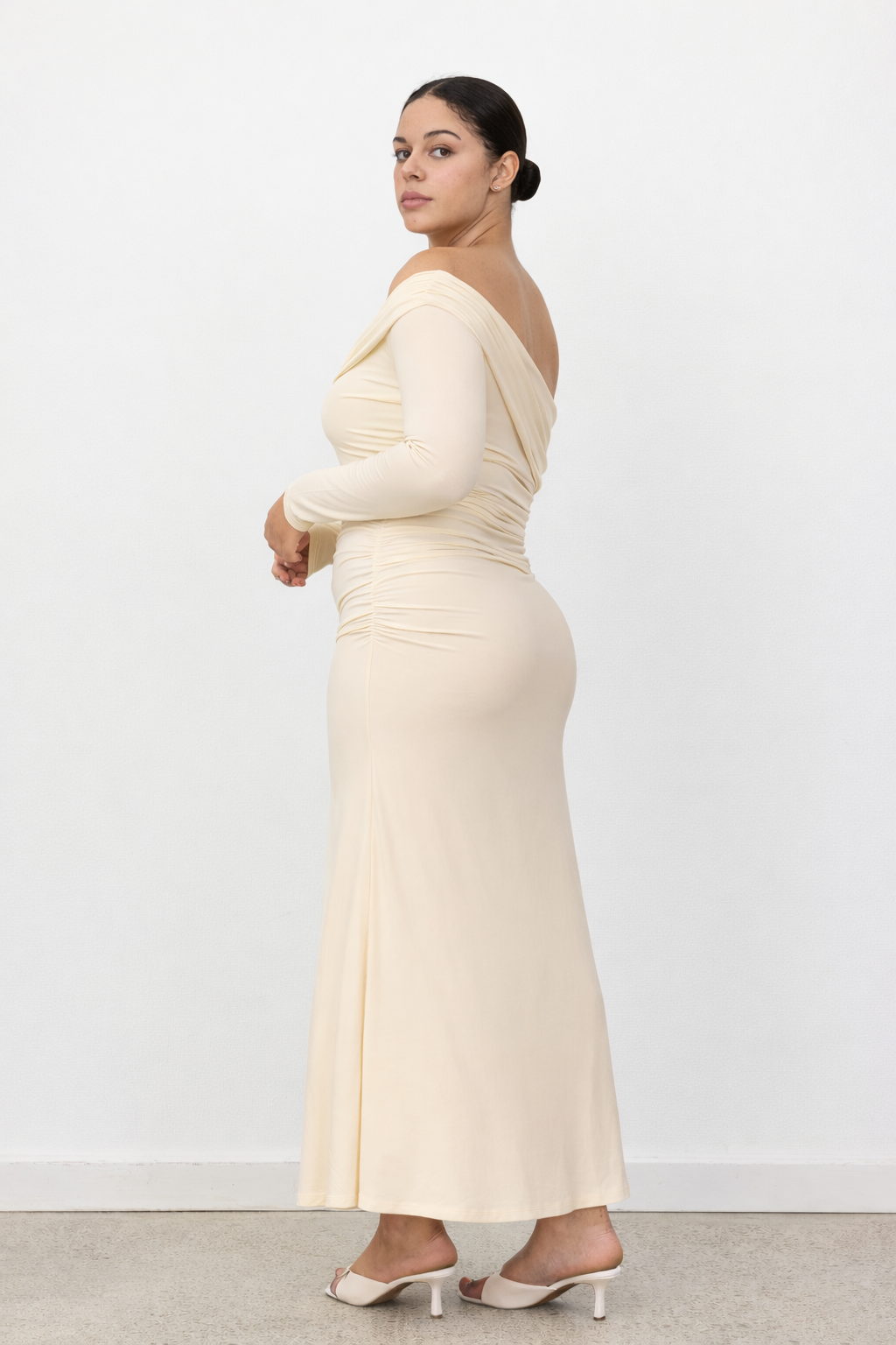 SageFashion Maxi Jurk | Lange Mouwen in Zachte Gele Tint voor Dames